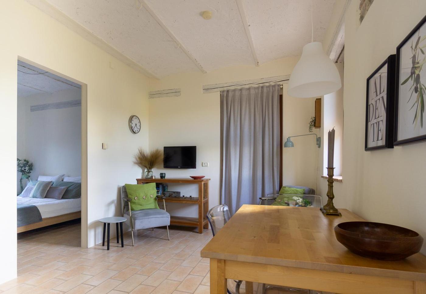 Rosa Nel Pozzo Apartments And B&B San Pietro  Exterior photo